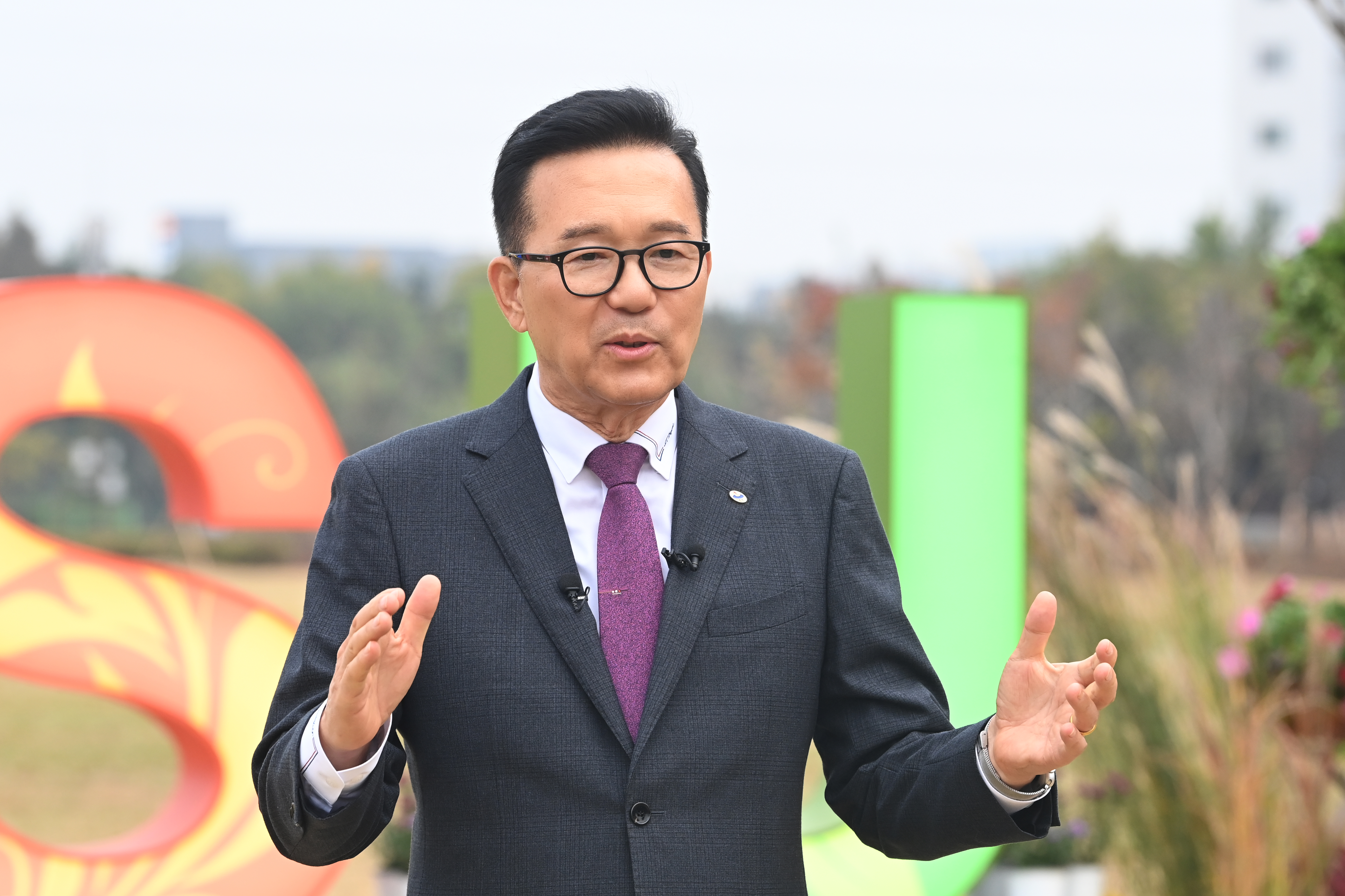 연수구 원도심에 전국 최대 규모의 잔디광장이 조성됐다